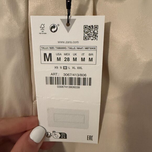 SATIN EFFECT POPLIN TRIM SHORTS - Picture 3 of 3